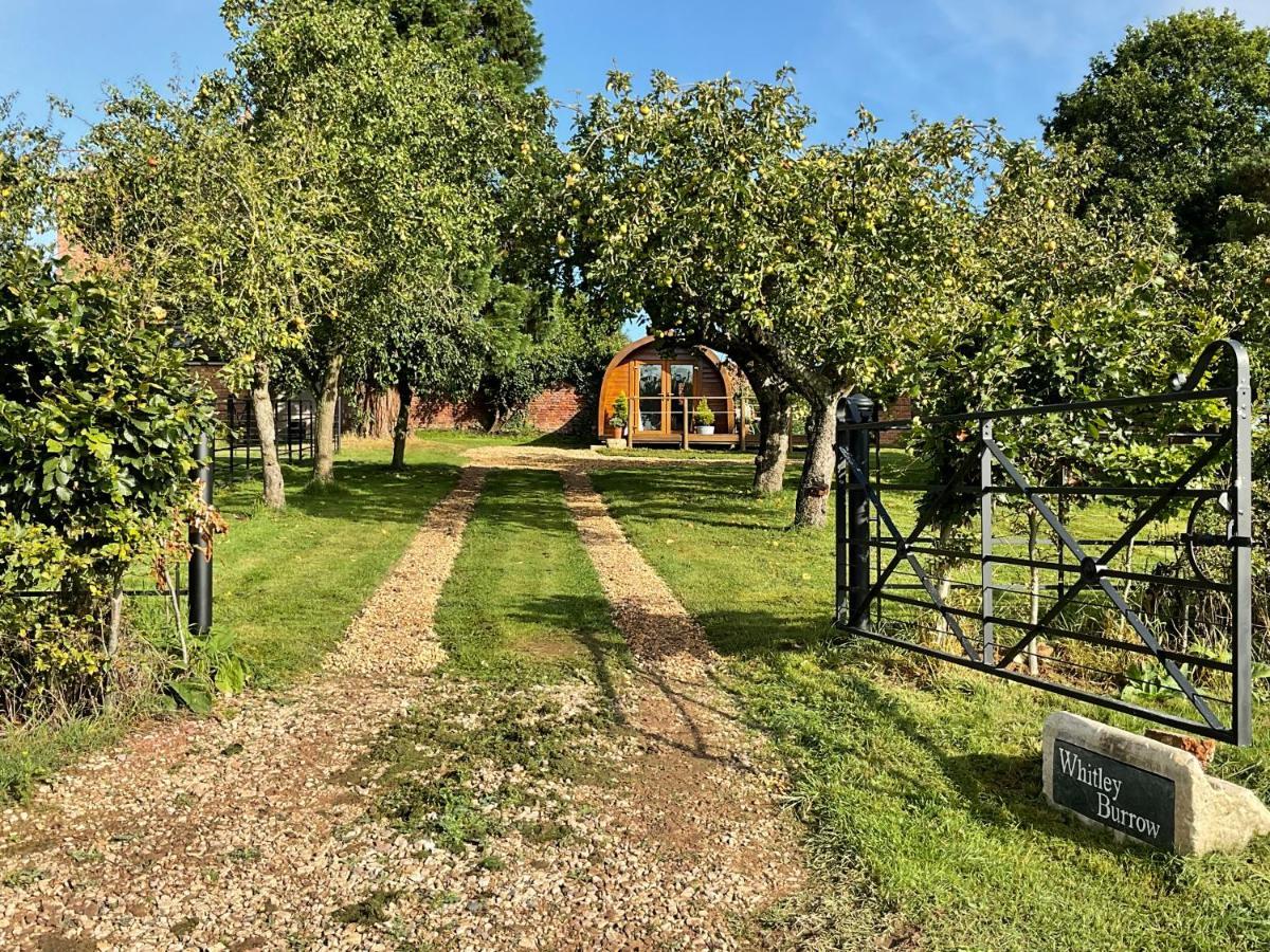 Secluded Cosy Luxury Pod With Wood Fired Hot Tub Hotel Shrewsbury Exterior photo
